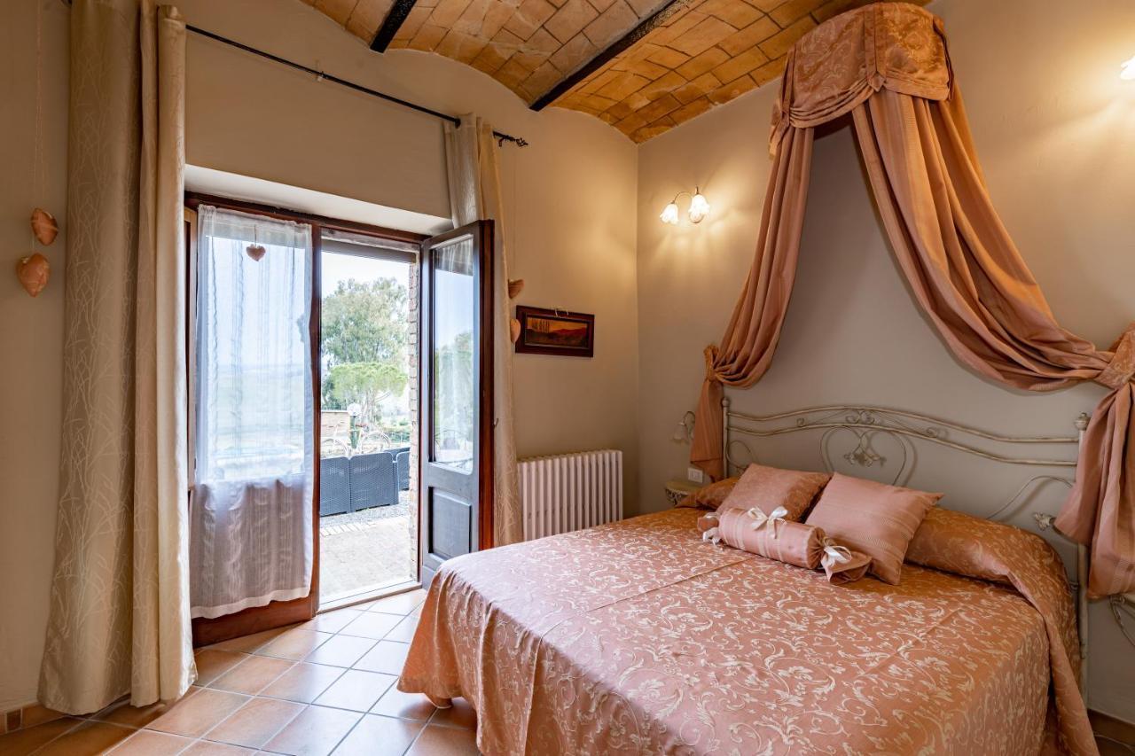 Wine Resort Colsereno Монталчино Екстериор снимка