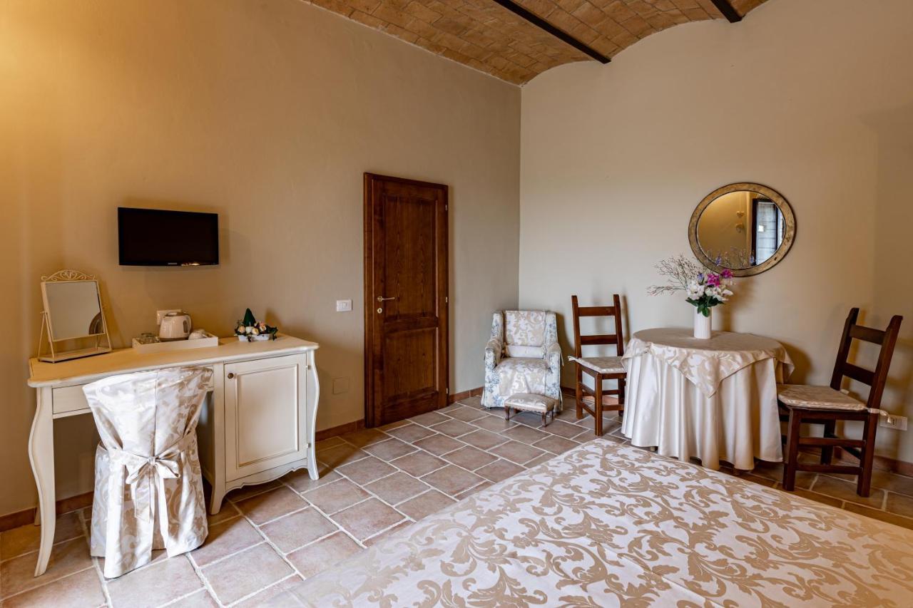 Wine Resort Colsereno Монталчино Екстериор снимка