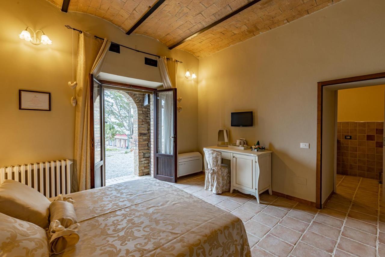 Wine Resort Colsereno Монталчино Екстериор снимка