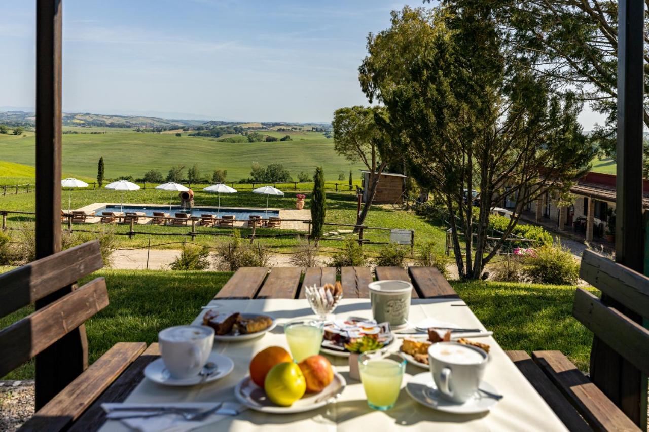 Wine Resort Colsereno Монталчино Екстериор снимка