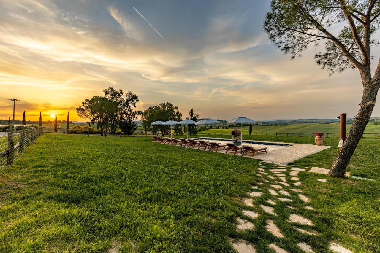 Wine Resort Colsereno Монталчино Екстериор снимка